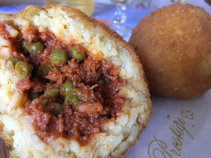Catania: Private Walking Tour With Arancini Tasting - Itinerary Highlights