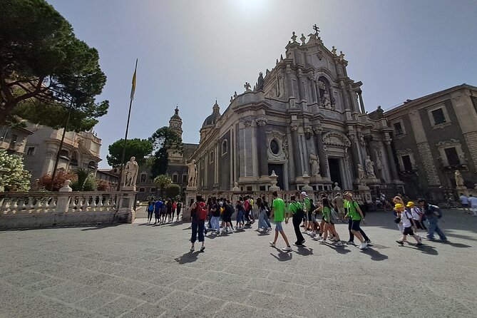 Catania Street Food Tour - Do Eat Better Experience - Knowledgeable Foodie Guides