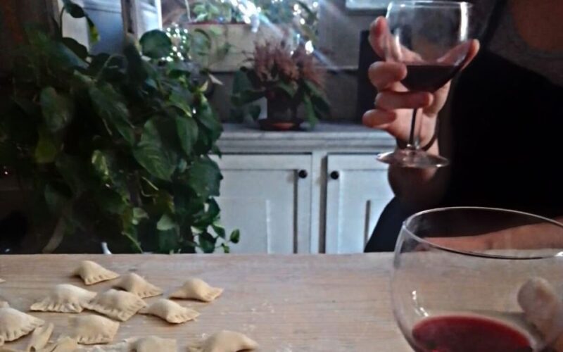 Catania: Traditional Home Cooking Experience With Dinner - Relaxed Setting