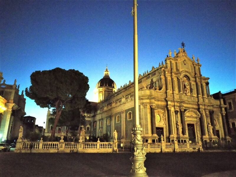Catania: Underground and Street Food Walking Tour - Underground Exploration