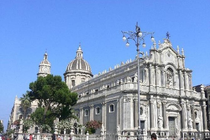 Catania Walking Tour Small Group - Meeting and Logistics