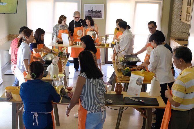 Cataplana for All: From Kitchen to the Table - Savoring the Cataplana Dining Experience