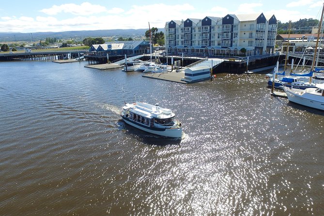 Cataract Gorge Cruise 4:30 Pm - Live Commentary and History