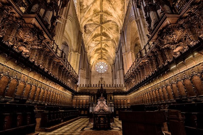 Cathedral, Alcazar and Giralda Guided Tour With Priority Tickets - Priority Access and Tickets