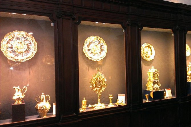 Cathedral & Alcazar of Seville Guided Tour With Skip the Line - Highlights of the Tour