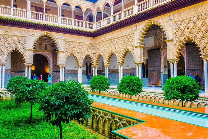 Cathedral & Alcazar of Seville Guided Tour With Skip the Line - Meeting and End Points