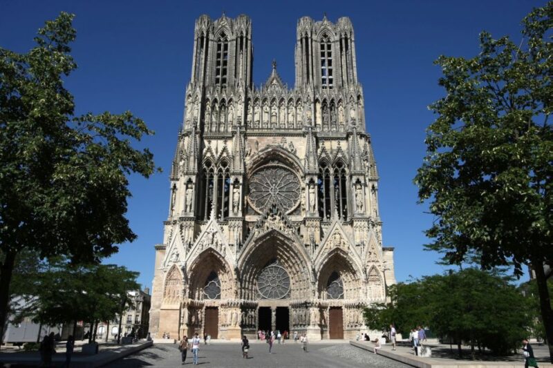 Cathedral Notre-Dame of Reims : The Digital Audio Guide - Language Options and Accessibility