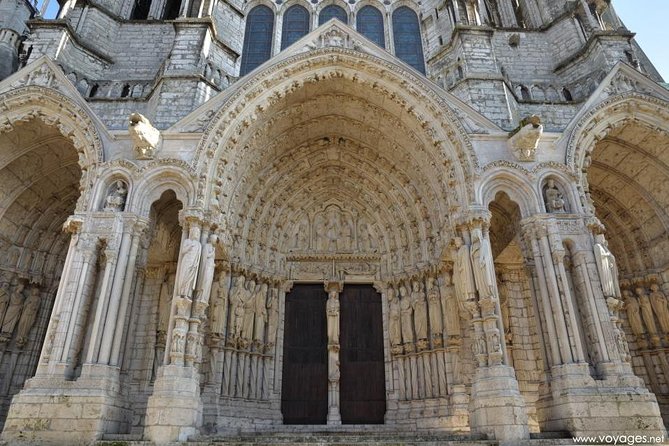 Cathedral Of Chartres - Private Trip - Local Boutiques