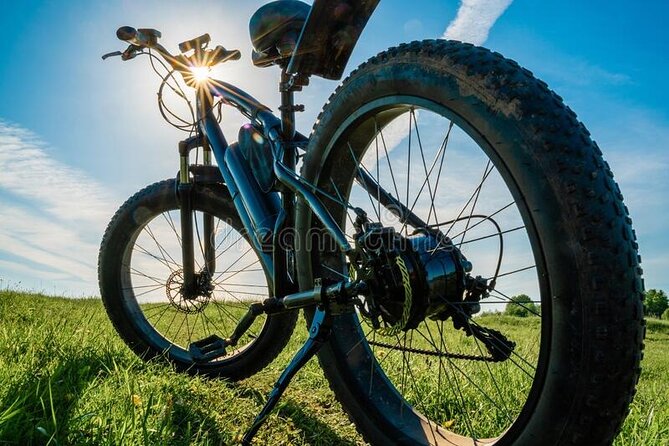 Cave Point E - Bike Tour - Additional Information