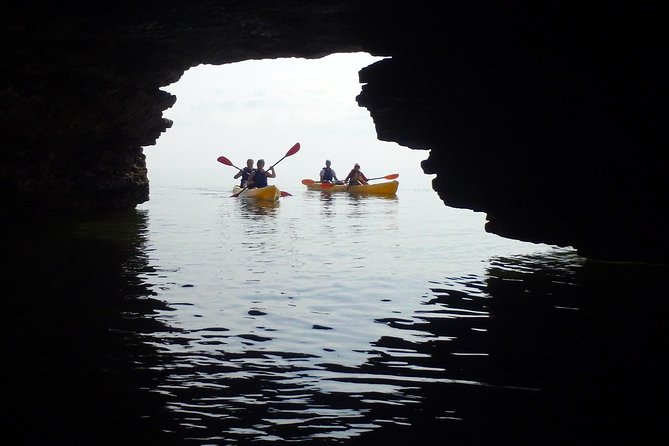 Cave Point Kayak Tour - Included Amenities