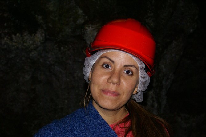 Cave Tour in Terceira - Guide Expertise