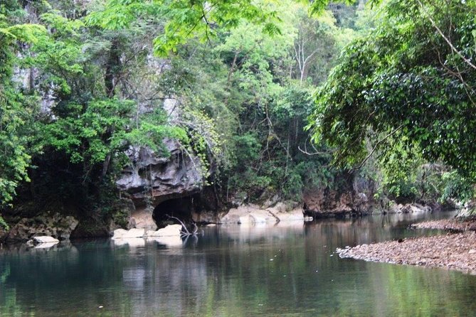 Cave Tubing and Altun Ha Mayan Ruin From Belize City With Lunch - Gear and Accessibility