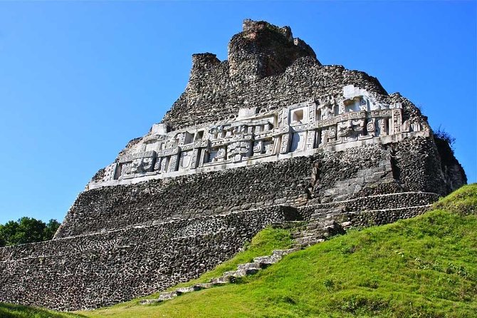 Cave Tubing & Xunantunich (Mayan Ruins) From Placencia - Exploring Xunantunich