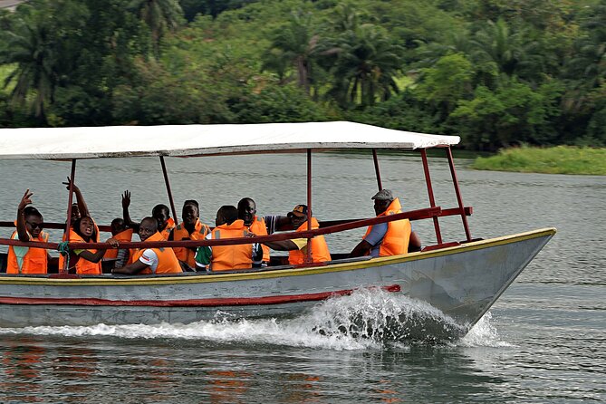 Caves and Cruise Tour in Ghana - Cruise Experience