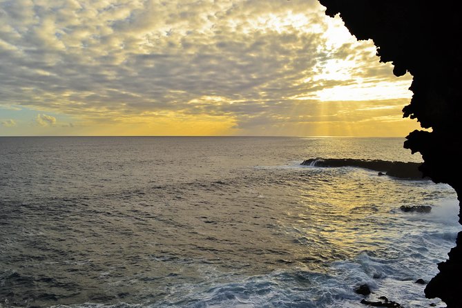 Caves and Lava Fields: Half Day Hike - Key Points