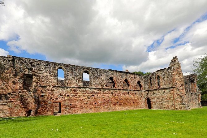 Cawdor Castle, Inverness, Culloden, Outlander and Loch Ness Tour - Culloden Battlefield