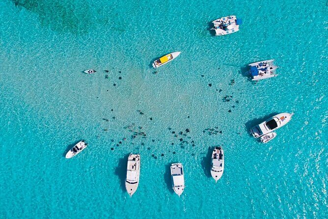 Cayman Combo Tour: Stingrays, Starfish Point and Crystal Caves - An In-Depth Look at the Cayman Combo Tour