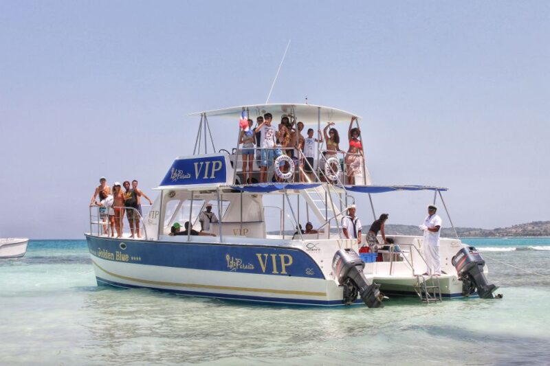 Cayo Arena: VIP Experience in Luxury Catamaran - What to Bring