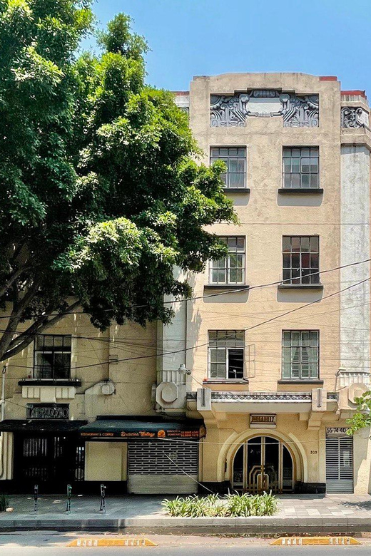 CDMX on Foot: Discover and Learn Art Deco Architecture - Guided Exploration