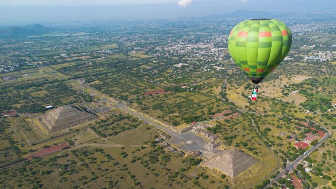 CDMX Teotihuacan Balloon Flight, Breakfast & Pickup & Mezcal - Teotihuacan Exploration