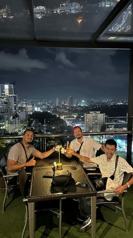 Cebu: Carbon Market Food + Jeepney ride + Bar - Pricing and Value
