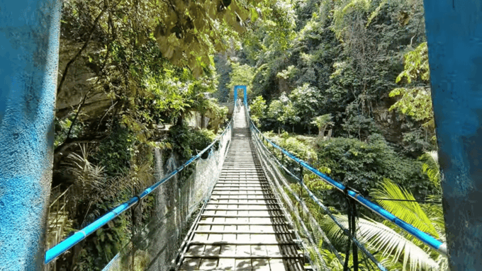 Cebu: Inambakan, Kawasan, and Mantayupan Waterfalls Tour - Duration and Tour Type