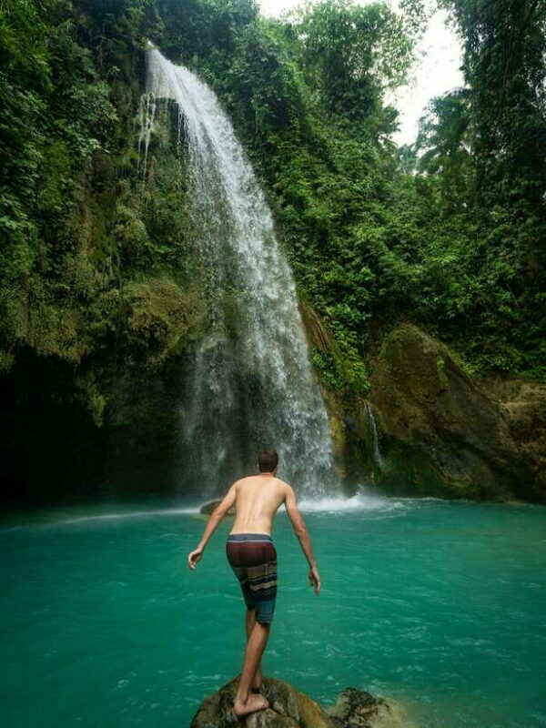 Cebu Oslob WhaleShark,Inambakan Falls& Moalboal Sardines Run - An In-Depth Look at the Tour