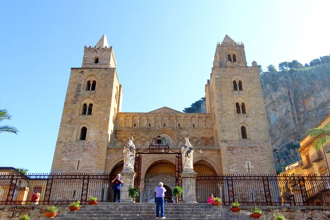 Cefalù: Guided Walking Tour & Cefalu Cathedral Mosaics - Private Transportation and Meeting Point