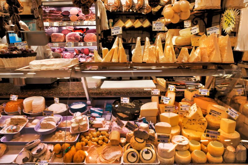 Cefalù: Market Tour and Meal at a Locals Home - Cooking Demonstration