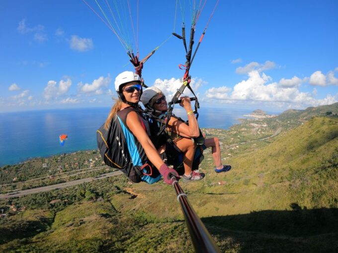 Cefalù: Tandem Paragliding Flight and GoPro12 Video - Capturing the Adventure