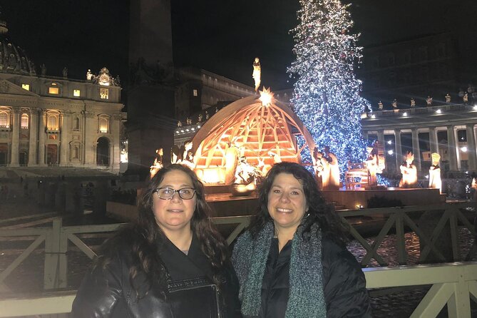 Celebrate Christmas in Rome - Small Group Walking Tour - Exploring Festive Rome