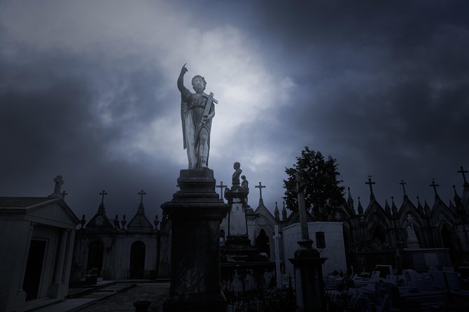 Cemetery and Ghost BYOB Bus Tour in New Orleans - Itinerary