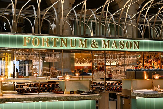 Central London Food Tour With 10+ Food & Drinks Tastings - Meeting and End Points