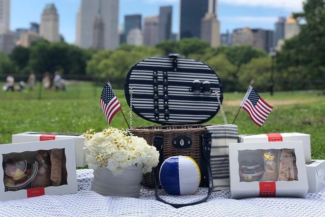 Central Park Picnic With Full Day Bike Rental - Traveler Participation