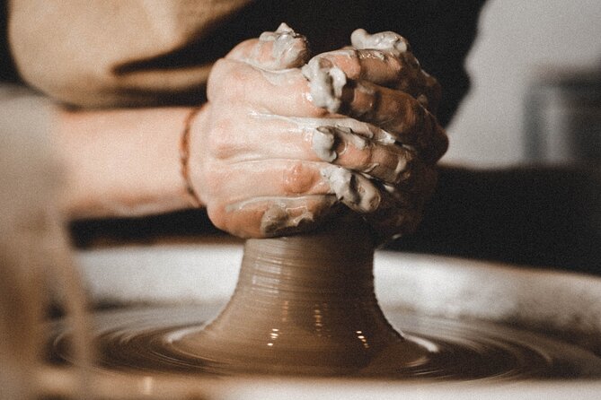 Ceramic Studio Ericeira - Gaelle Ceramica - Participant Capacity and Pricing