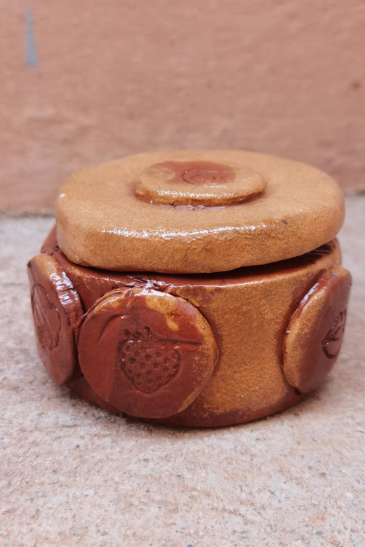 Ceramic Workshop Visit and Pottery Class - Key Points