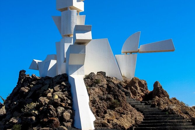 César Manrique: Northern Lanzarote Guided Tour - Quick Points