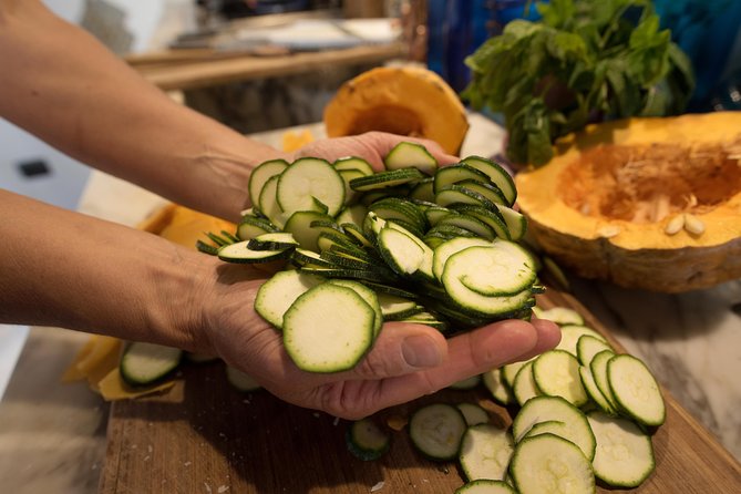 Cesarine: Home Cooking Class & Meal With a Local in Siena - Traditional Sienese Dishes Preparation