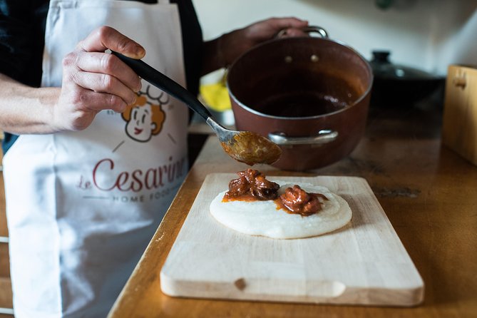 Cesarine: Market Tour & Cooking Class at Locals Home in Venice - Traditional Italian Meal Preparation