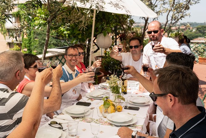 Cesarine: Small Group Market Tour and Dining Experience in Verona - Positive Guest Experiences and Reviews