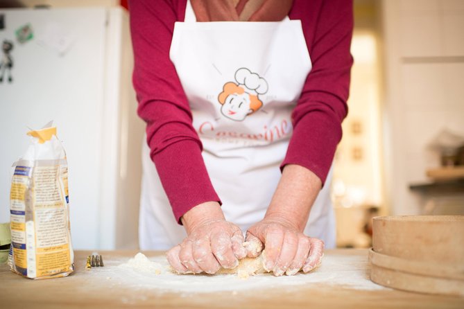 Cesarine: Small Group Pasta Class at Locals Home in Sorrento - Traveler Engagement and Feedback