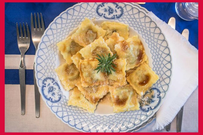 Cesarine: Typical Dining & Cooking Demo at Locals Home in Turin - Authentic Turin Specialties Menu