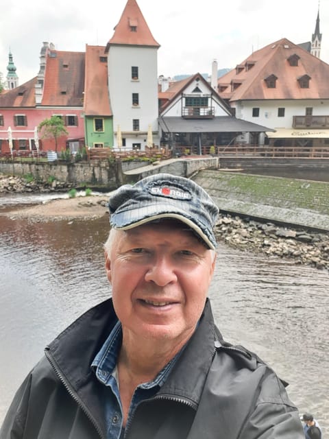 Cesky Krumlov: Day Trip From Prague With Castle Entry - Highlights and Experiences