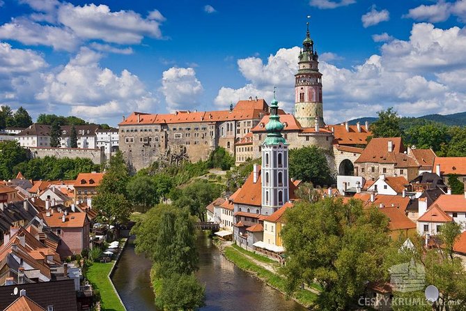 Cesky Krumlov Full Day Tour From Prague and Back - Exploring Cesky Krumlov