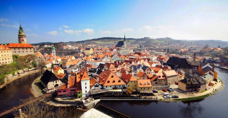 Cesky Krumlov - With Entrance to the Castle - Tour Duration and Availability