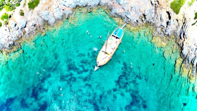 Cesme: Small Group Boat Tour With Open Buffet Lunch - Departure and Return