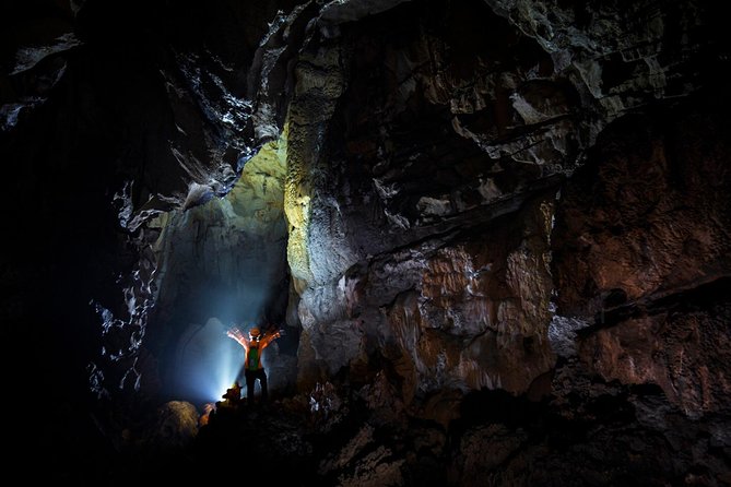 Cha Loi Cave 2 Day 1 Night - Day 2 Itinerary