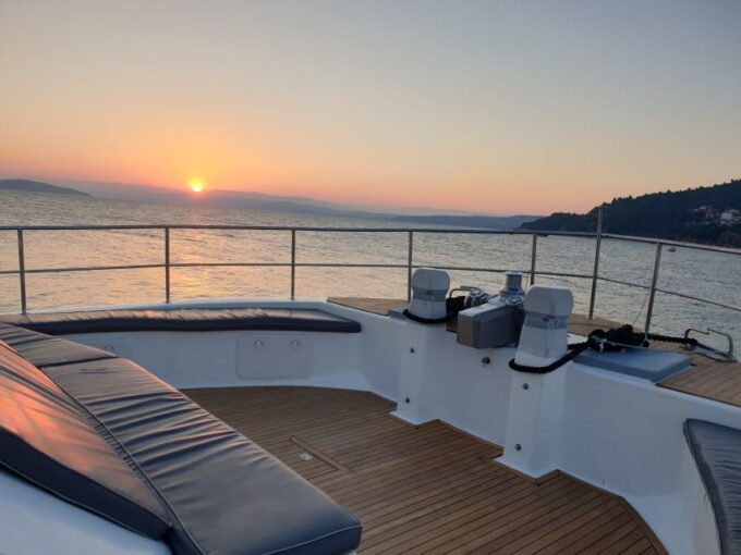 Chalkidiki: Blue Lagoon & Ammouliani Island Cruise & Lunch - Frequently Asked Questions