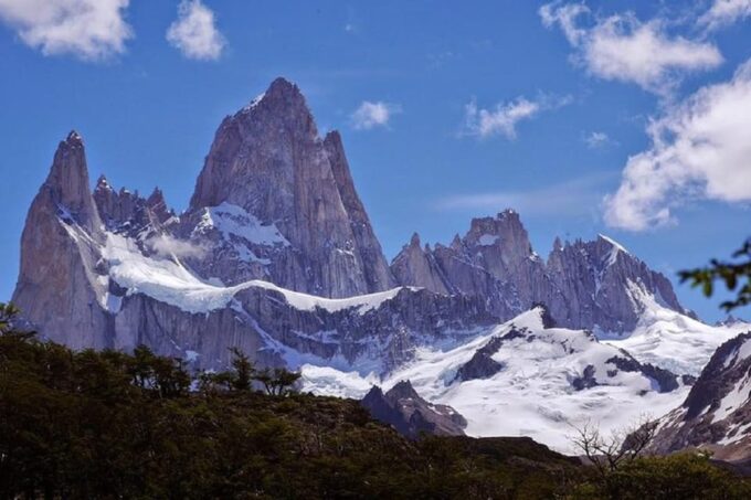 Chalten Full Day Trekking - Laguna De Los Tres Experience - Included Amenities