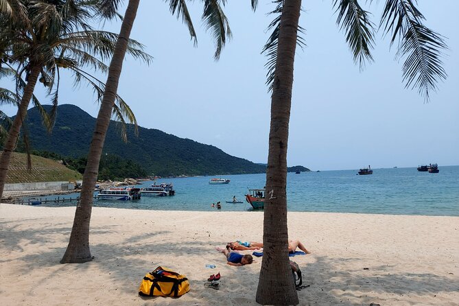 Cham Island Snorkeling Daily Group Tour, Sunbathing, Nice Beaches - Fresh Seafood Market Visit